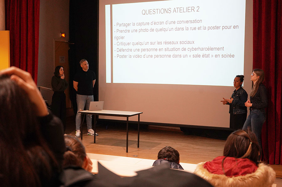 Six étudiants de l’IFSI La Rochelle ont mené une action de prévention sur la surconsommation des écrans au Lycée Fénelon Notre-Dame.