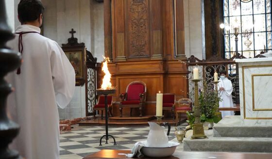 Mercredi 2 mars s'est déroulée la Messe des Cendres de Fénelon Notre-Dame, qui s’est déroulée à la cathédrale Saint-Louis de La Rochelle.