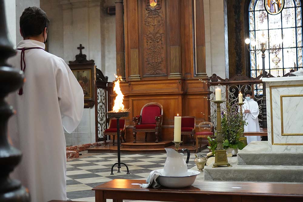 Mercredi 2 mars s'est déroulée la Messe des Cendres de Fénelon Notre-Dame, qui s’est déroulée à la cathédrale Saint-Louis de La Rochelle.