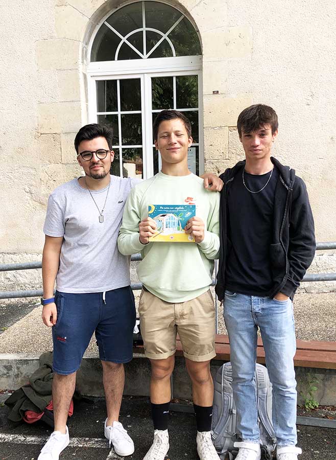 Equipe Mojito, grande gagnante du Challenge Révisions de la classe de Terminale Bac Pro Métiers du Commerce et de la Vente (MCV1) du Lycée Fénelon Notre-Dame de La Rochelle