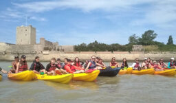 22 élèves du Lycée Fénelon Notre-Dame de La Rochelle ont répondu « présents » à la sortie Kayak de Mer de l’Association sportive UNSS.