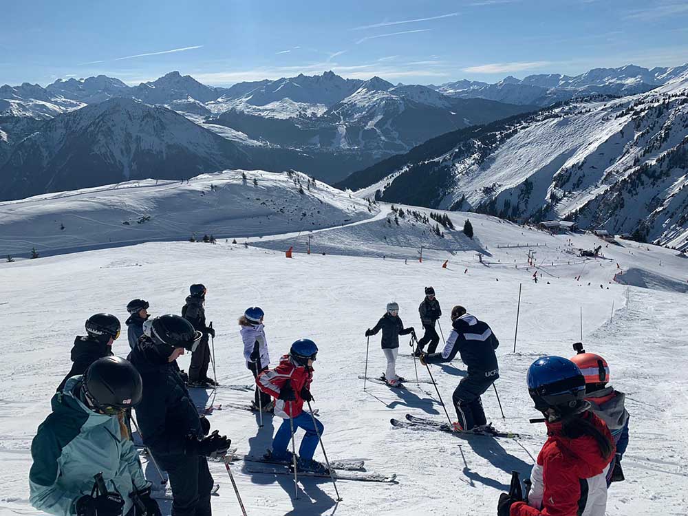 Un séjour ski et snowboard à La Plagne 1800 (Savoie) a été proposé aux élèves de 1re du lycée Fénelon Notre-Dame de La Rochelle.