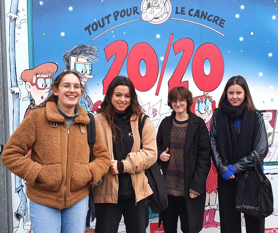 4 lycéennes de l'option "Arts plastiques" au lycée Fénelon Notre-Dame de La Rochelle sont les lauréates du concours de l'ONACVG, "Bulles de Mémoire".