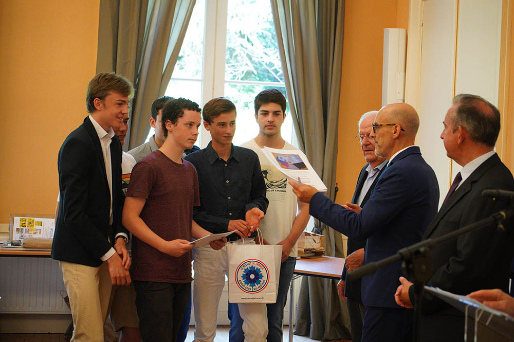 Concours nationaux de l’ONaCVG : nos élèves du Collège et du Lycée Fénelon Notre-Dame de La Rochelle ont remporté plusieurs prix.