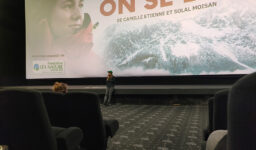 Nos élèves de Bac Pro MEE et de l'option Demain C'est Nous au Lycée Fénelon Notre-Dame de La Rochelle se sont rendus « en vélo » à une projection du film « Pourquoi on se bat ? », suivie d'une rencontre avec l'activiste climat Camille Étienne au cinéma des Minimes.