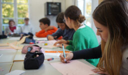 Appliquant la méthode d'Ennoïa Education, le dispositif "Cultiver la confiance et l'estime de soi" s'adresse à des élèves provenant de différentes classes de 2nde Générale, Technologique et Professionnelle du Lycée Fénelon Notre-Dame de La Rochelle.