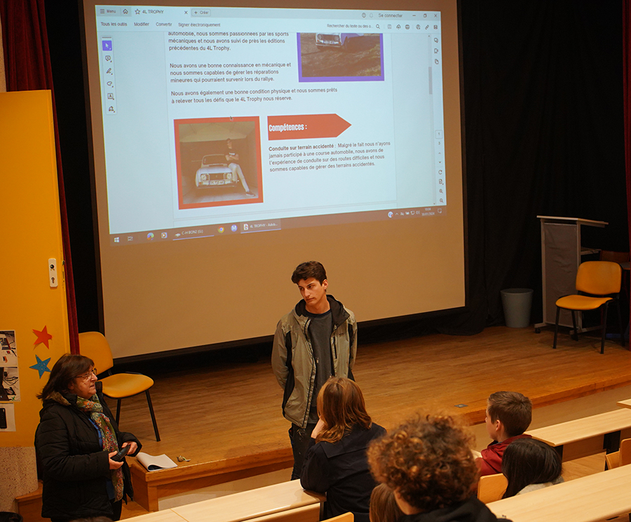 Dans le cadre du 4L Trophy, Bryen Bouchereau, étudiant en 2e année de BTS FED sur le Campus Fénelon – Enseignement supérieur de La Rochelle, lance une collecte de fournitures scolaires pour l’association « Les Enfants du Désert ».