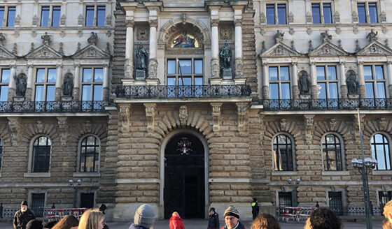 11 élèves germanistes de 2nde et de Terminale du Lycée Fénelon Notre-Dame de La Rochelle sont allés dans le Nord de l’Allemagne, à Hambourg