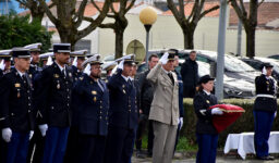 Les élèves de l'option Défense du Lycée Fénelon Notre-Dame de La Rochelle étaient présents à la célébration des héros du quotidien organisée par la Gendarmerie.