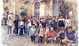 Pour leur excursion à Bordeaux, les élèves de 4e E et de 4e H du Collège Fénelon Notre-Dame de La Rochelle ont testé un escape game, visité le bassin des lumières et découvert la ville du XVIIIè siècle.