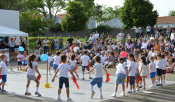 Ambiance Jeux Olympiques pour la kermesse de l'école Fénelon Notre-Dame de La Rochelle