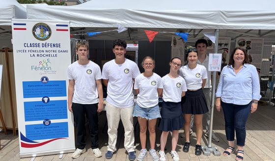 Le 30 mai dernier, les élèves de la Classe Défense du lycée Fénelon Notre-Dame de La Rochelle se sont rendus à Poitiers pour participer à la Journée Jeunesse et Territoires au Large.