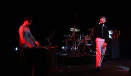 Lors de l’Hissé’ô, ce concert inter-lycées qui se tient à La Sirène, Solstis – le groupe du Lycée Fénelon Notre-Dame de La Rochelle - a fait une entrée sur scène remarquée, en musique, comme les plus grands !
