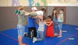 Chaque année, l’école Fénelon Notre-Dame de La Rochelle met l’accent sur des activités périscolaires variées et adaptées à chaque âge.