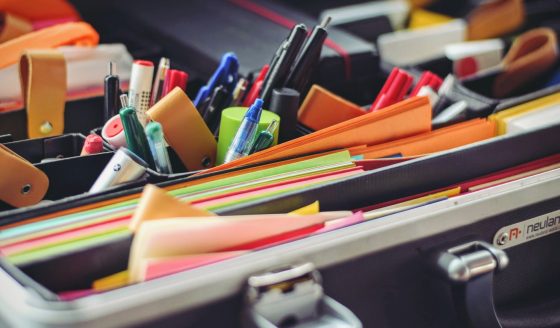 Les listes de fournitures sont établies et à votre disposition pour les écoles Fénelon Notre-Dame de La Rochelle et de Lagord, ainsi que le collège Fénelon Notre-Dame de La Rochelle.